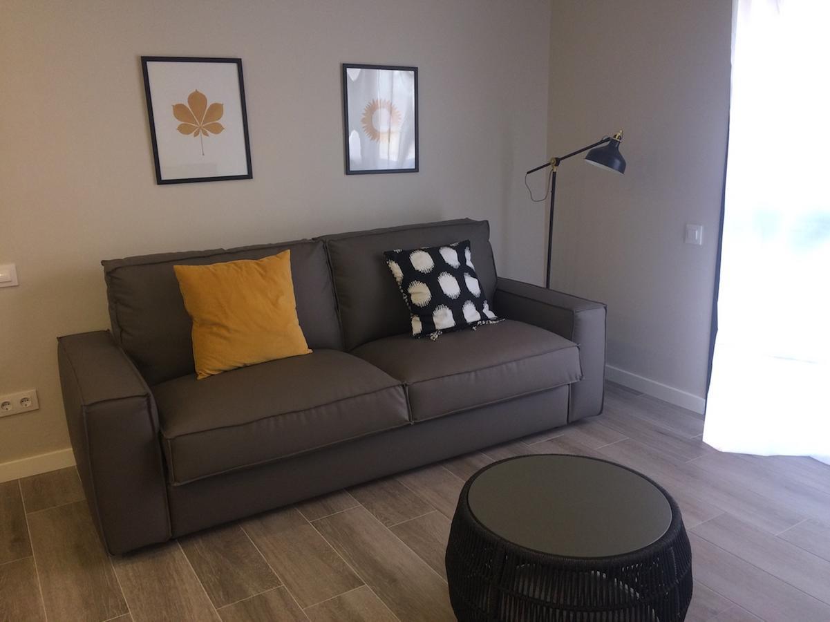 Unique Apartments لوسبيتاليت دي يوبريغات المظهر الخارجي الصورة