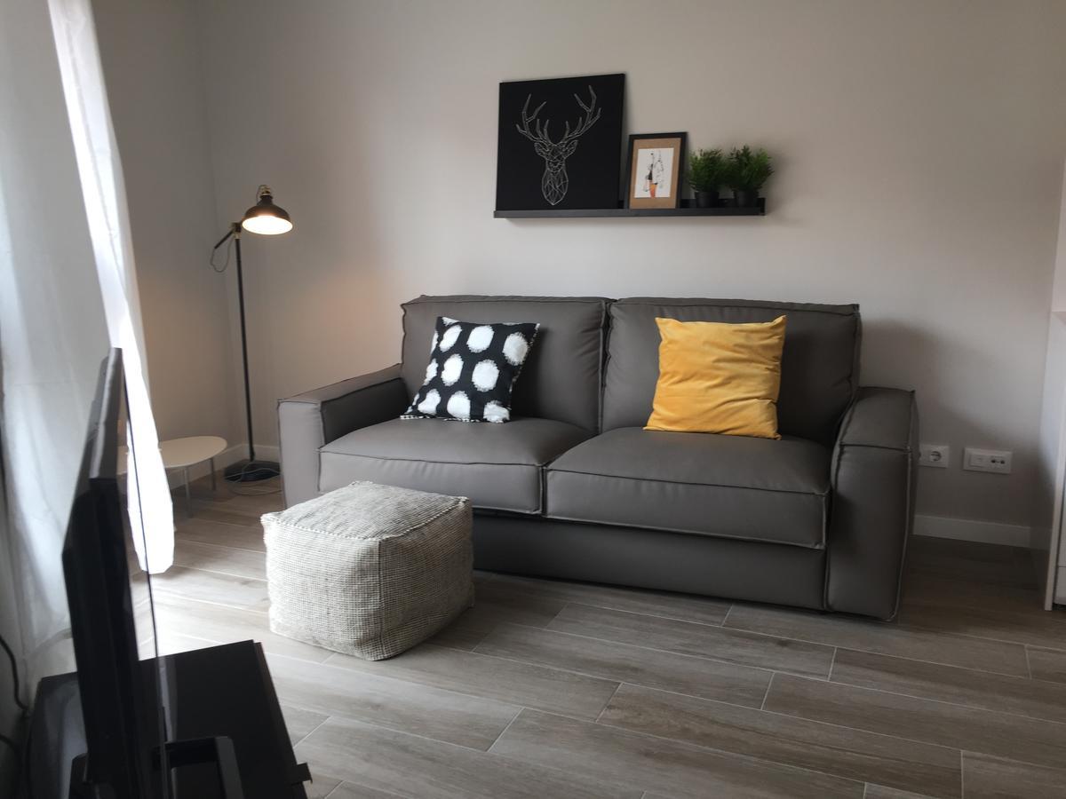 Unique Apartments لوسبيتاليت دي يوبريغات المظهر الخارجي الصورة