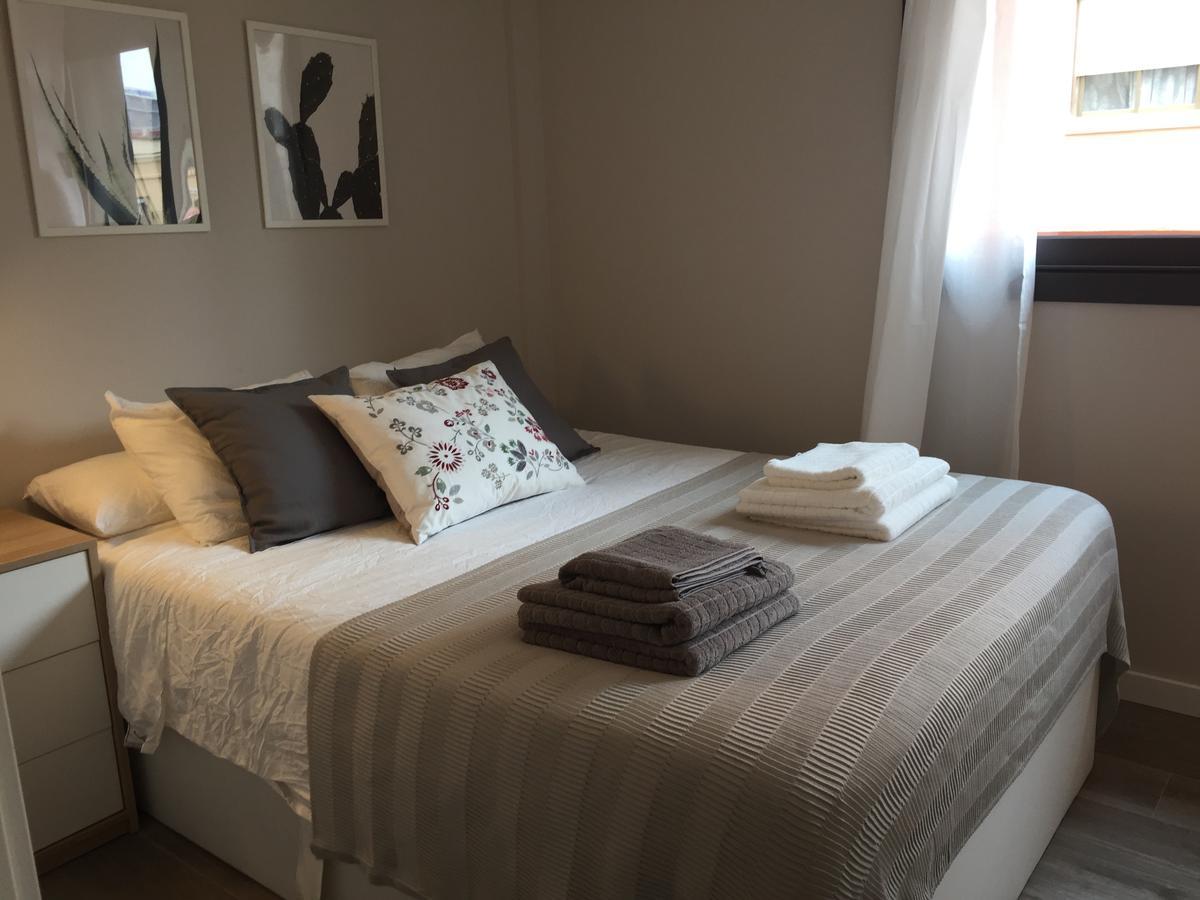 Unique Apartments لوسبيتاليت دي يوبريغات المظهر الخارجي الصورة