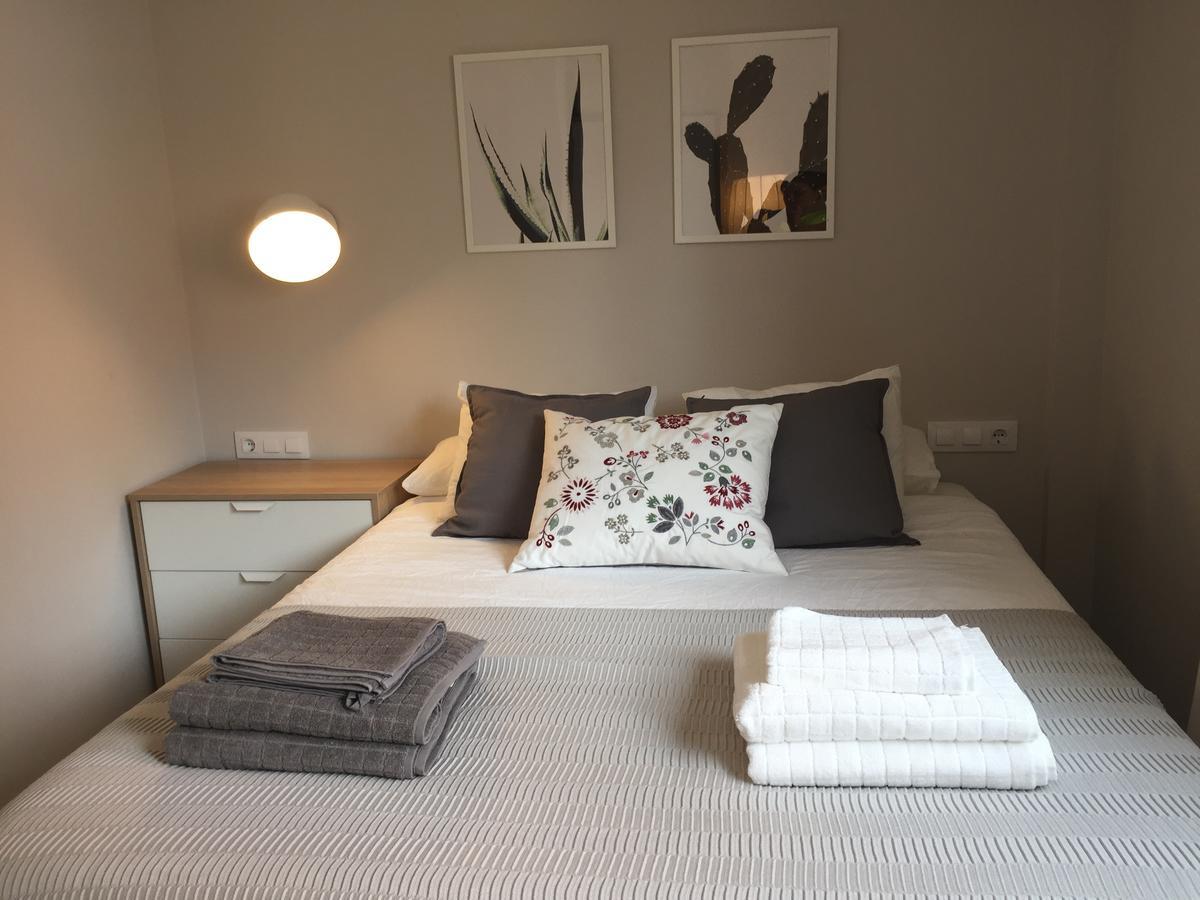 Unique Apartments لوسبيتاليت دي يوبريغات المظهر الخارجي الصورة