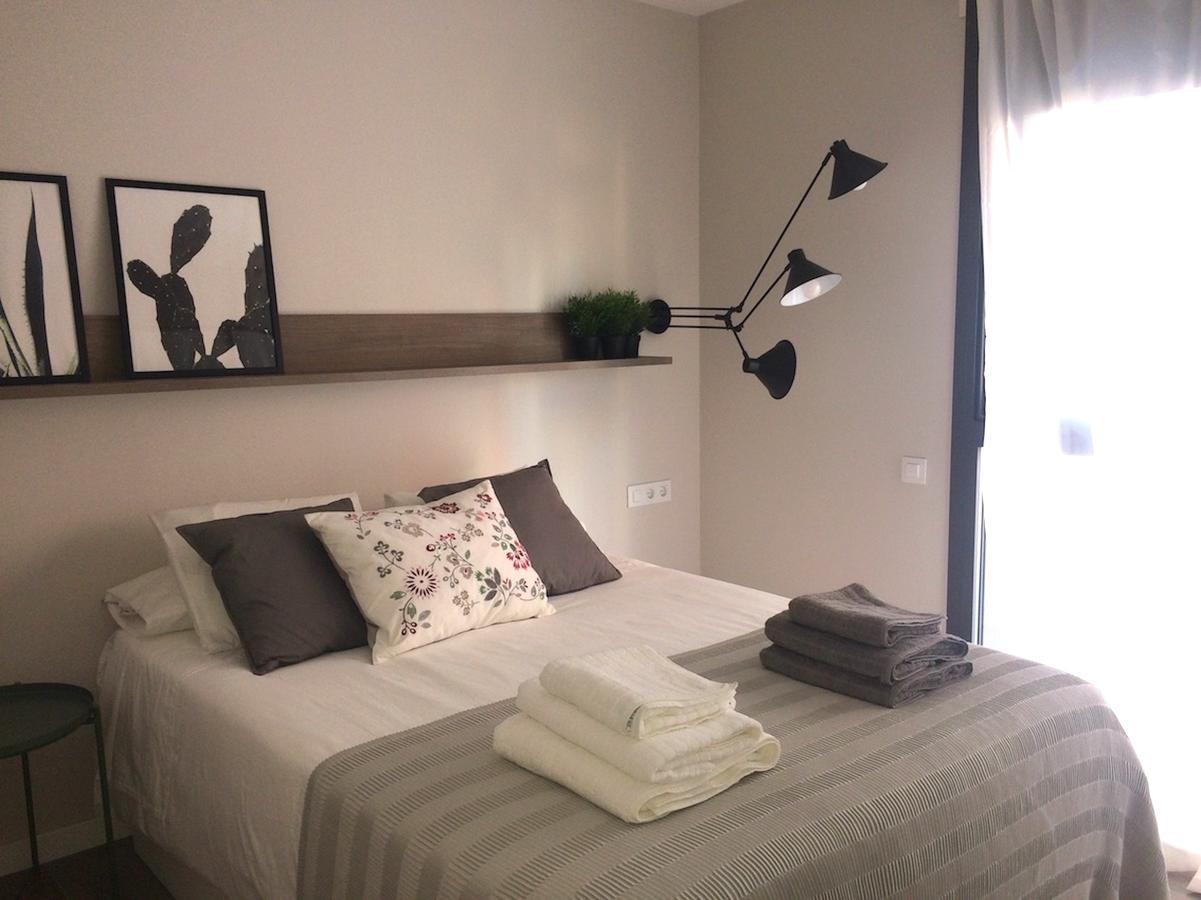 Unique Apartments لوسبيتاليت دي يوبريغات المظهر الخارجي الصورة